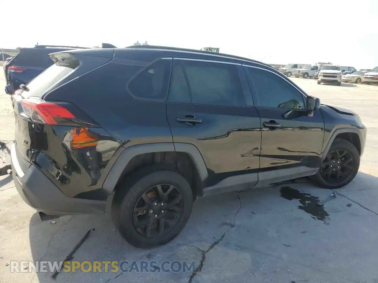 3 Photograph of a damaged car 2T3H1RFV7MC163948 TOYOTA RAV4 2021