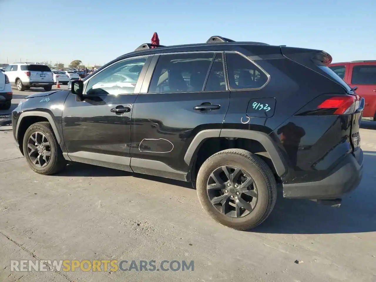 2 Photograph of a damaged car 2T3H1RFV7MC165585 TOYOTA RAV4 2021