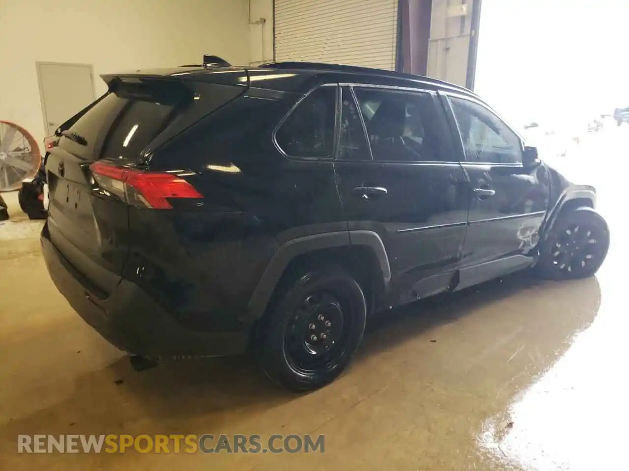 3 Photograph of a damaged car 2T3H1RFV7MC169572 TOYOTA RAV4 2021