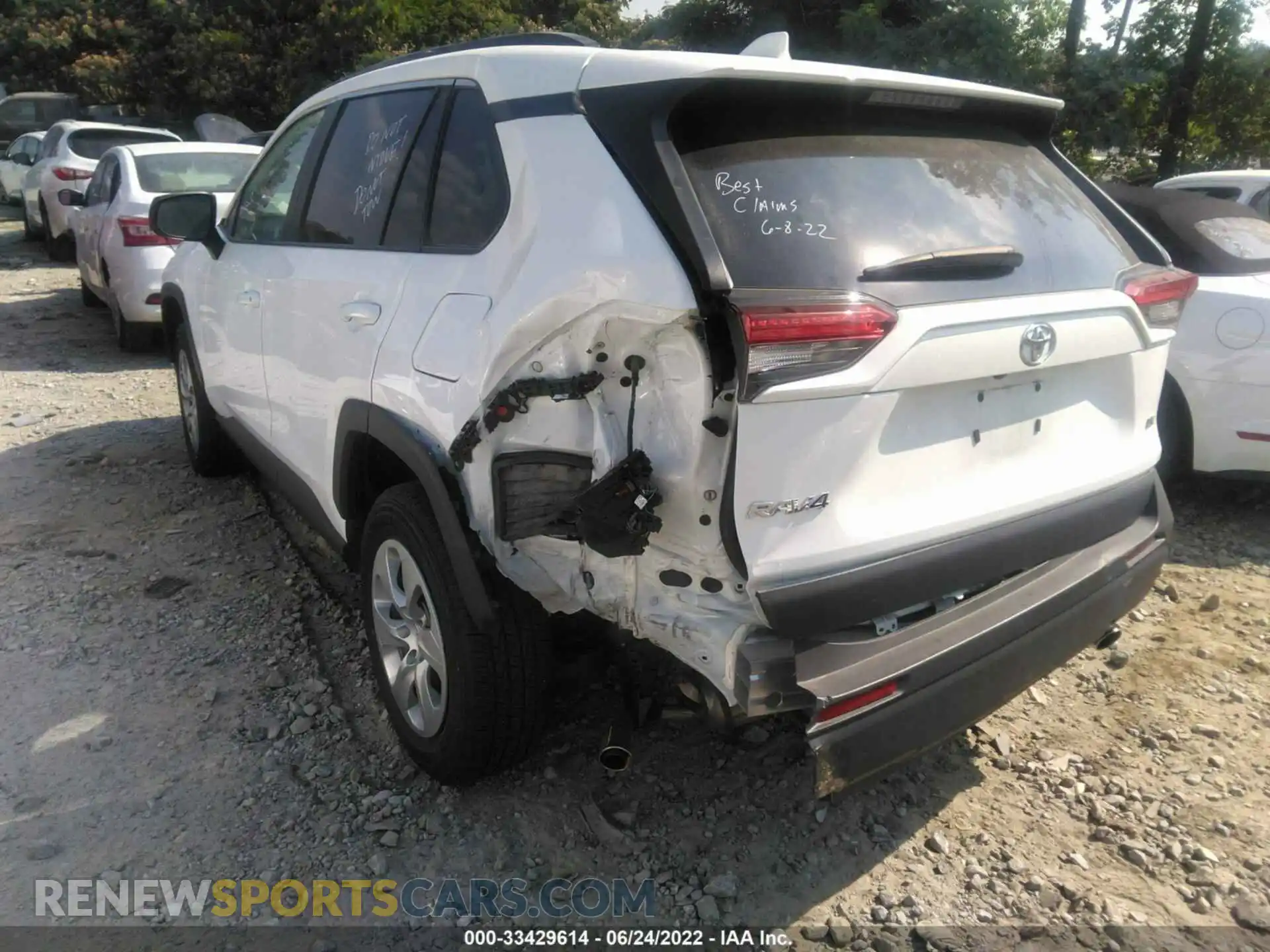3 Photograph of a damaged car 2T3H1RFV7MW129653 TOYOTA RAV4 2021