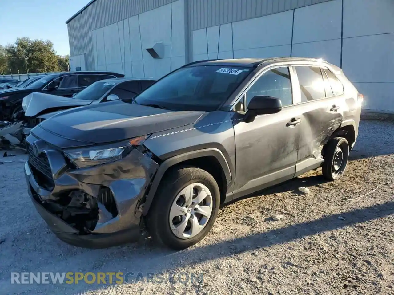 1 Photograph of a damaged car 2T3H1RFV8MC106190 TOYOTA RAV4 2021