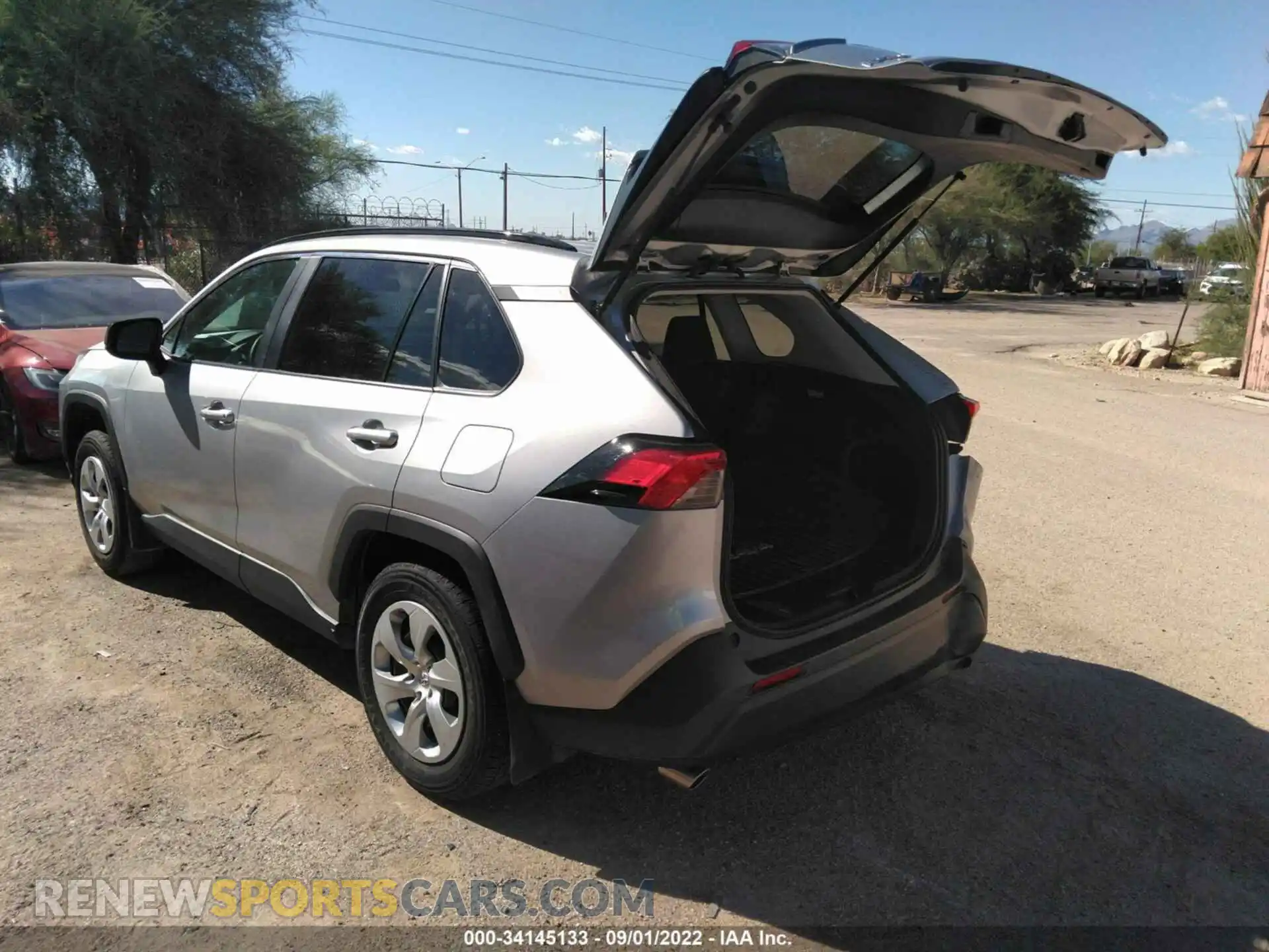 3 Photograph of a damaged car 2T3H1RFV8MC125712 TOYOTA RAV4 2021