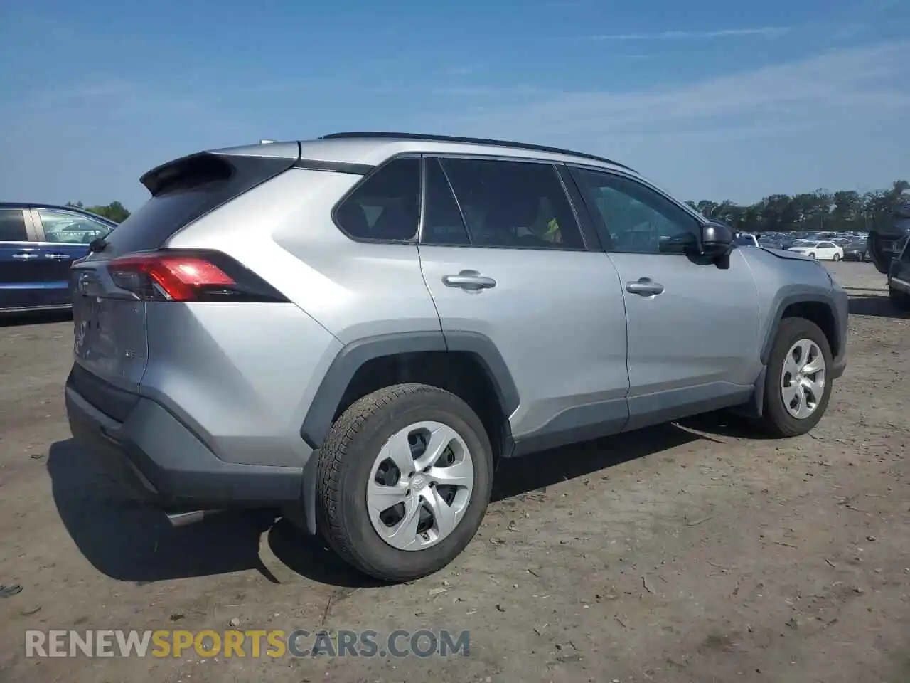 3 Photograph of a damaged car 2T3H1RFV8MC130411 TOYOTA RAV4 2021