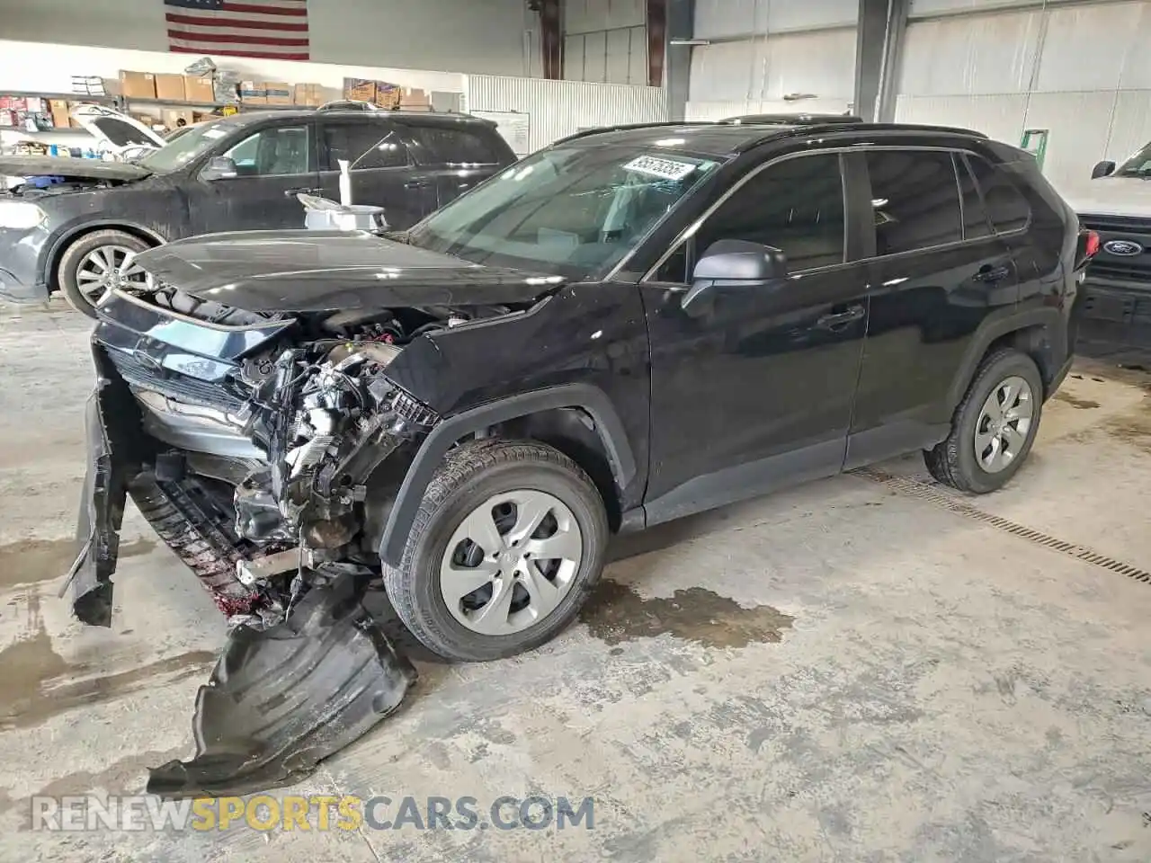 1 Photograph of a damaged car 2T3H1RFV8MW104180 TOYOTA RAV4 2021