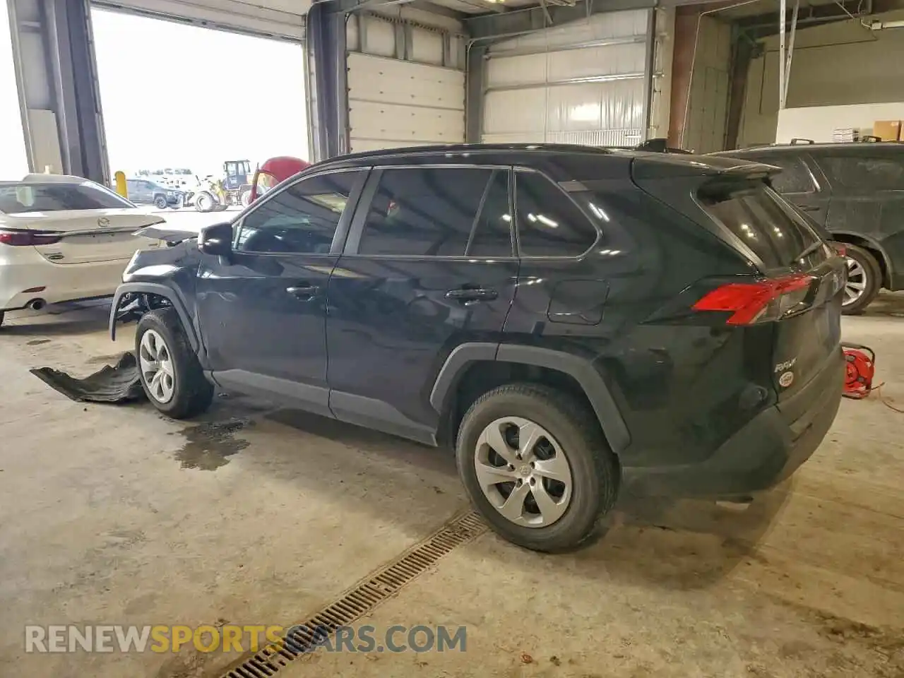 2 Photograph of a damaged car 2T3H1RFV8MW104180 TOYOTA RAV4 2021
