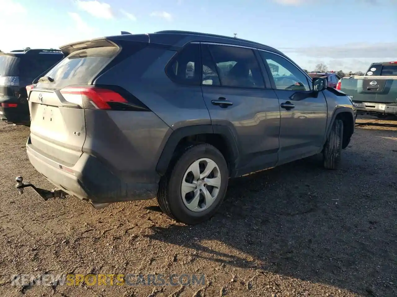 3 Photograph of a damaged car 2T3H1RFV8MW144839 TOYOTA RAV4 2021