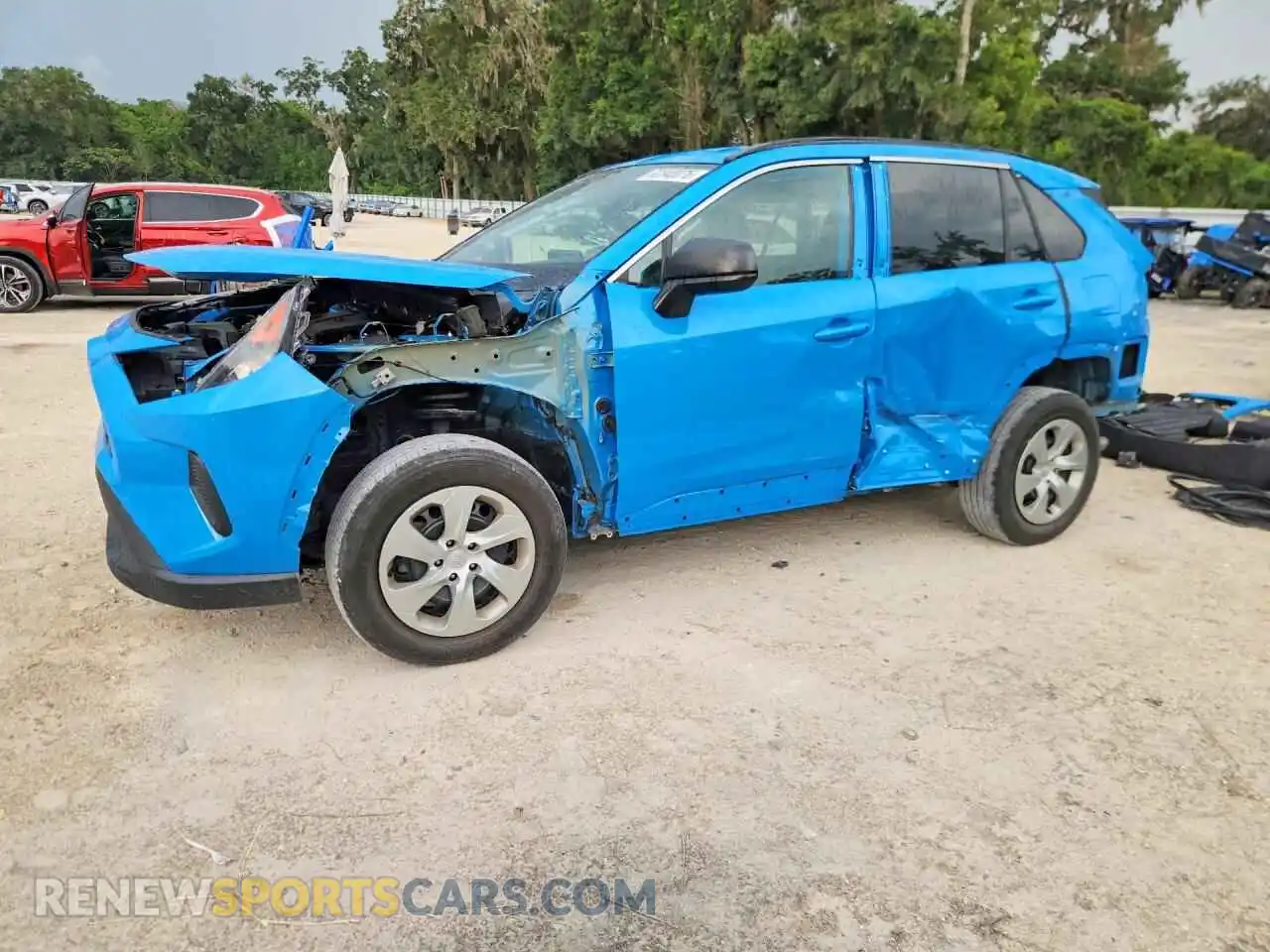 1 Photograph of a damaged car 2T3H1RFV8MW159745 TOYOTA RAV4 2021