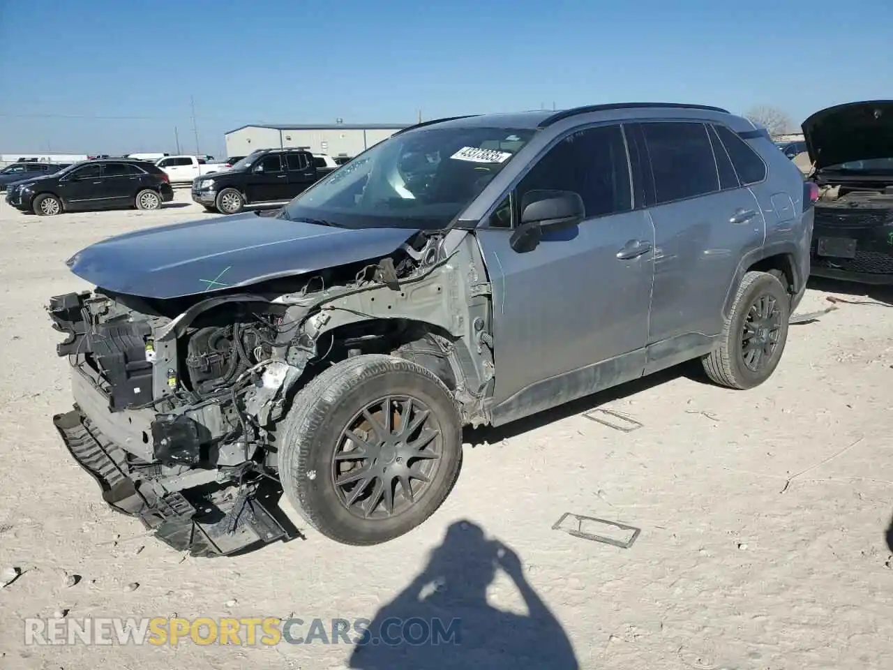 1 Photograph of a damaged car 2T3H1RFV9MC090517 TOYOTA RAV4 2021