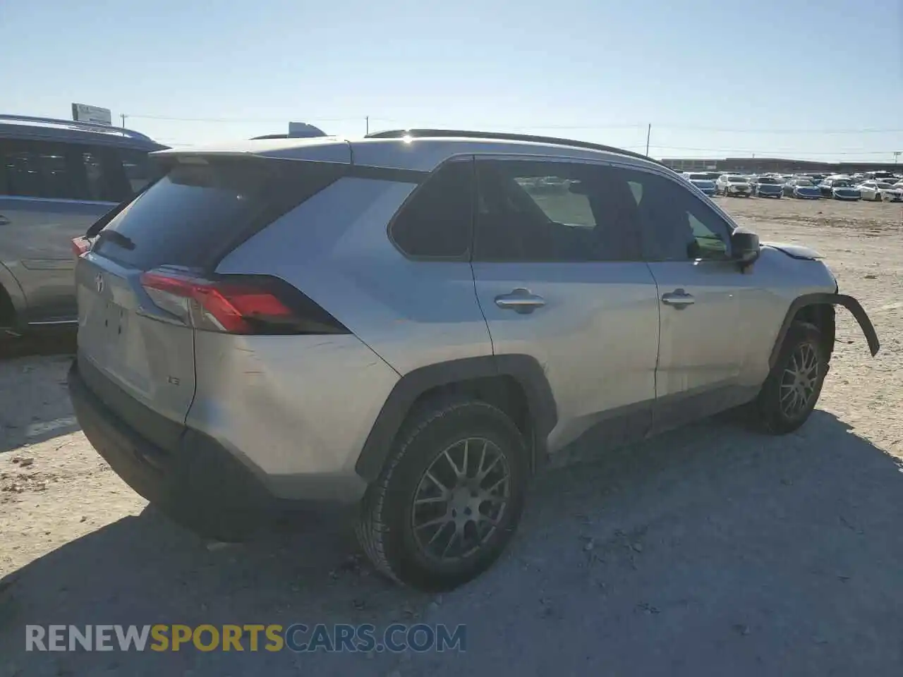 3 Photograph of a damaged car 2T3H1RFV9MC090517 TOYOTA RAV4 2021