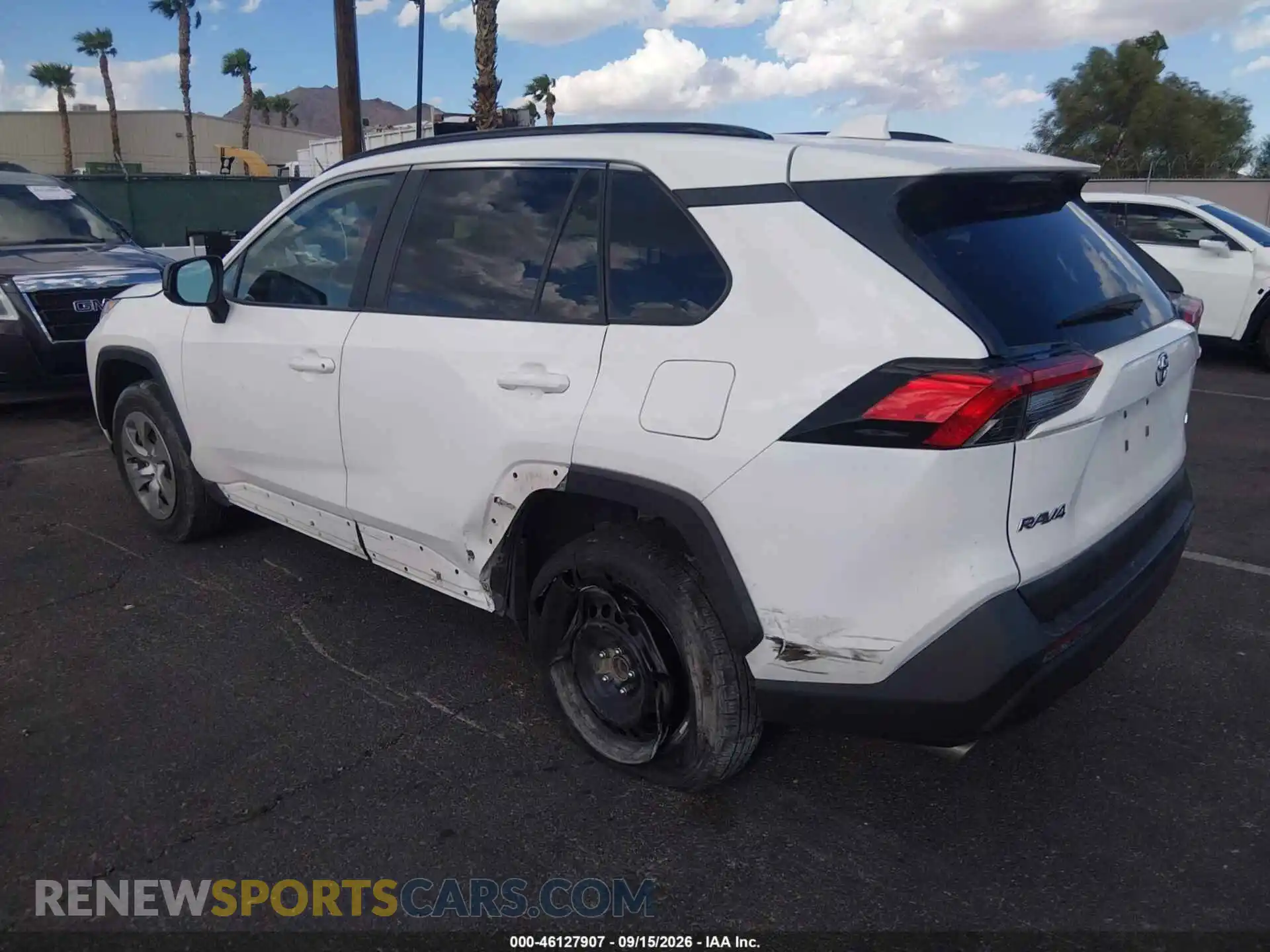 3 Photograph of a damaged car 2T3H1RFV9MC091523 TOYOTA RAV4 2021
