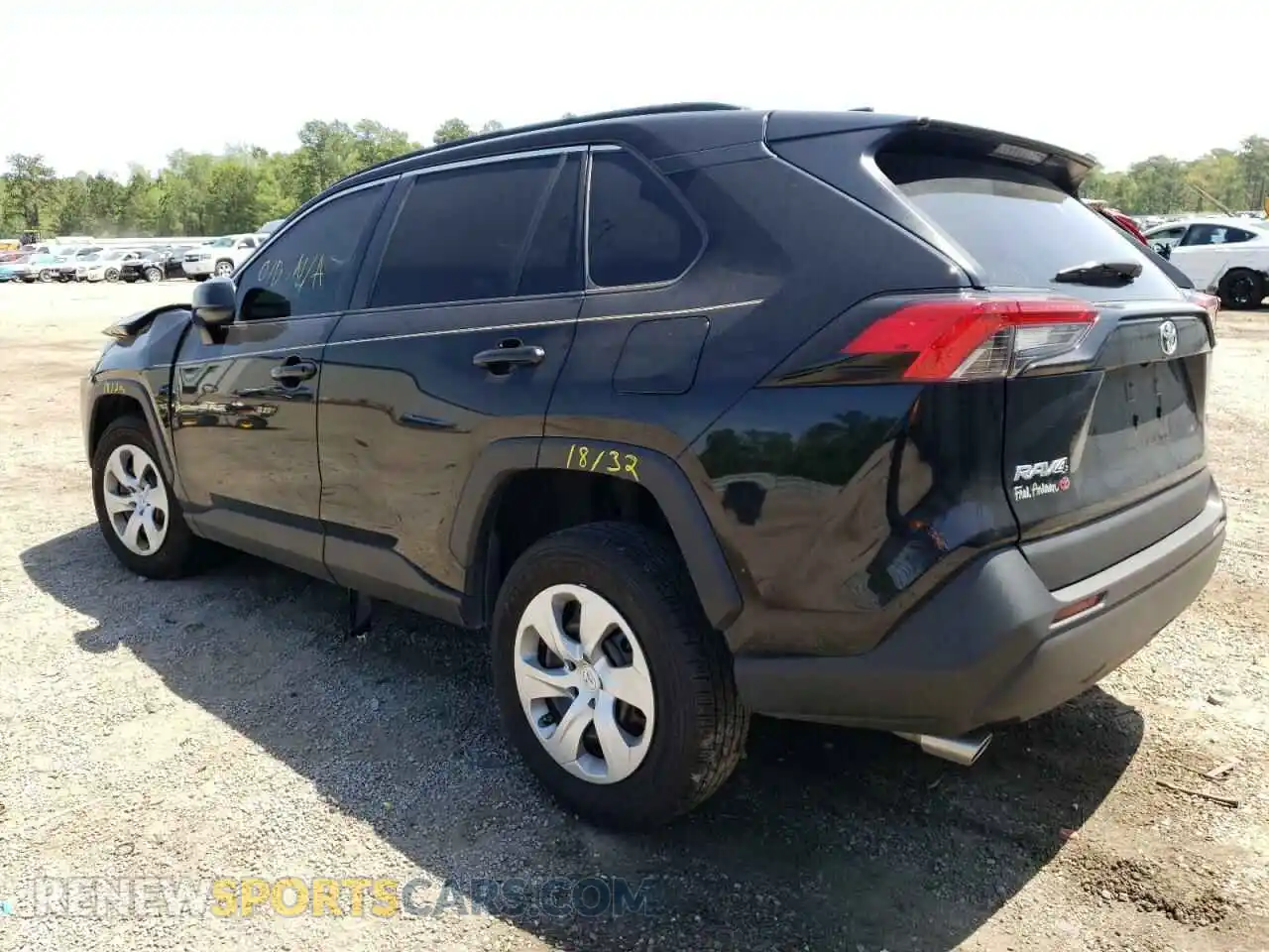 3 Photograph of a damaged car 2T3H1RFV9MC111172 TOYOTA RAV4 2021