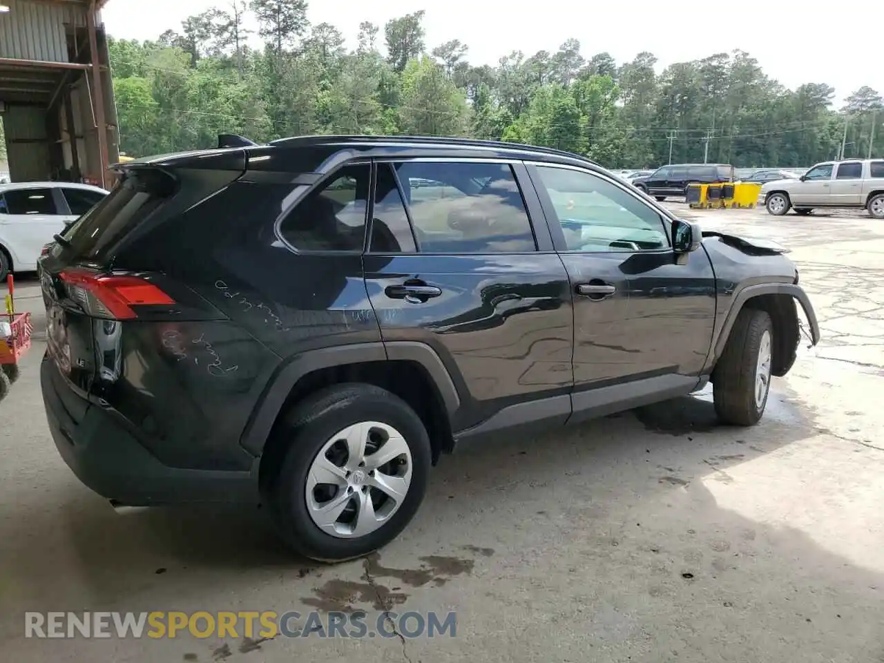 3 Photograph of a damaged car 2T3H1RFV9MC141529 TOYOTA RAV4 2021