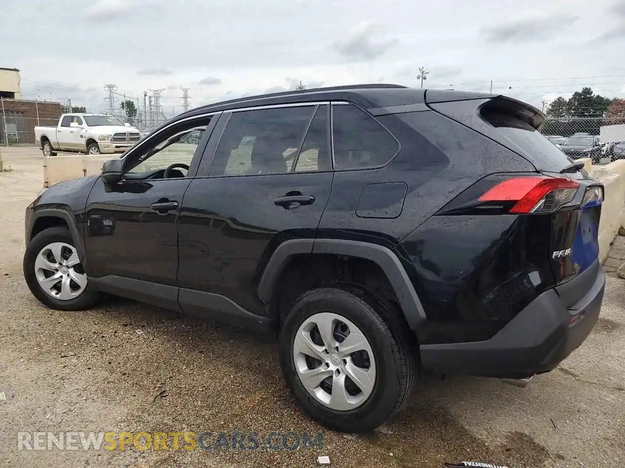 2 Photograph of a damaged car 2T3H1RFV9MC149310 TOYOTA RAV4 2021