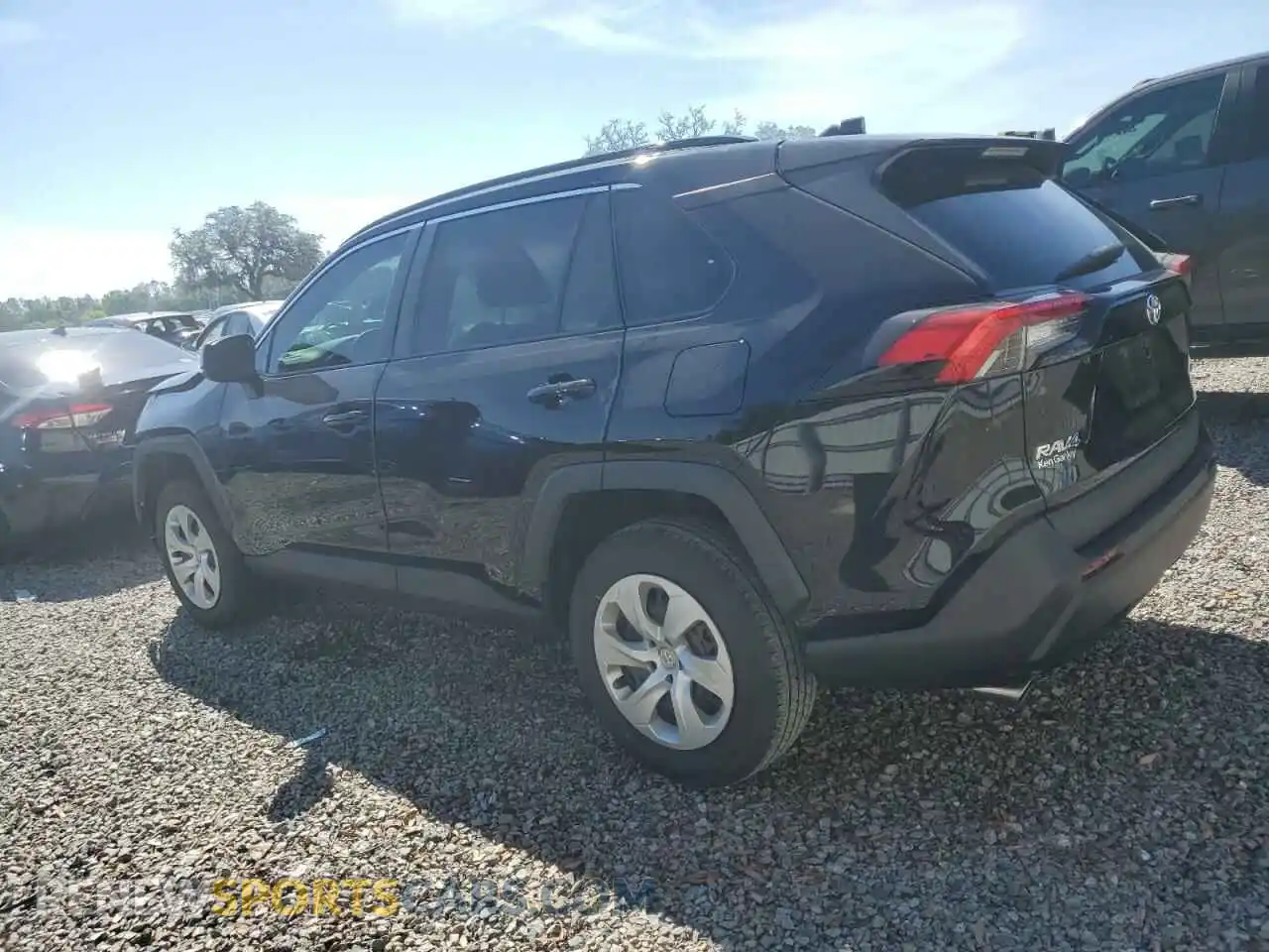 2 Фотография поврежденного автомобиля 2T3H1RFV9MC156659 TOYOTA RAV4 2021