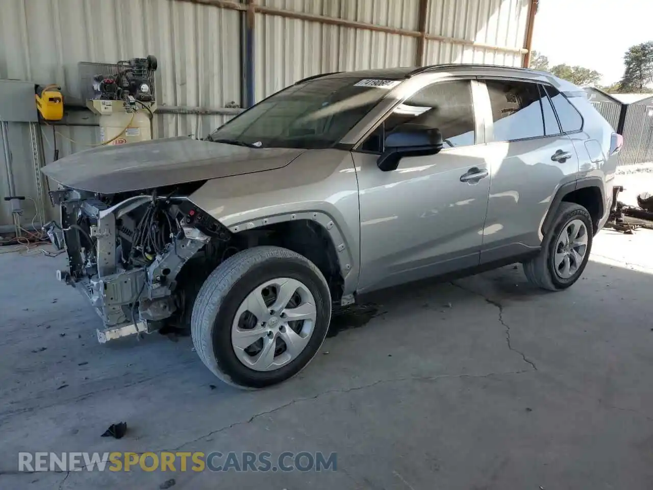 1 Photograph of a damaged car 2T3H1RFV9MC160209 TOYOTA RAV4 2021