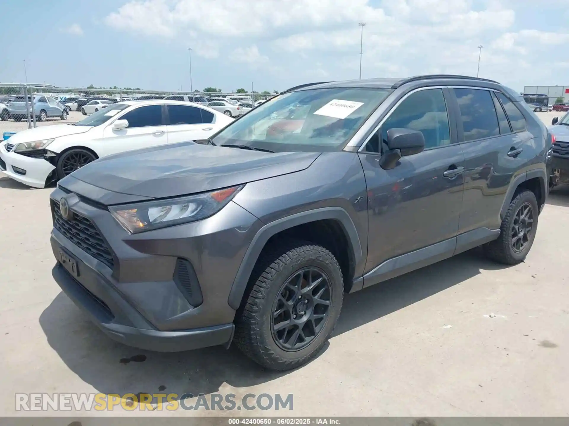 2 Photograph of a damaged car 2T3H1RFV9MC172246 TOYOTA RAV4 2021