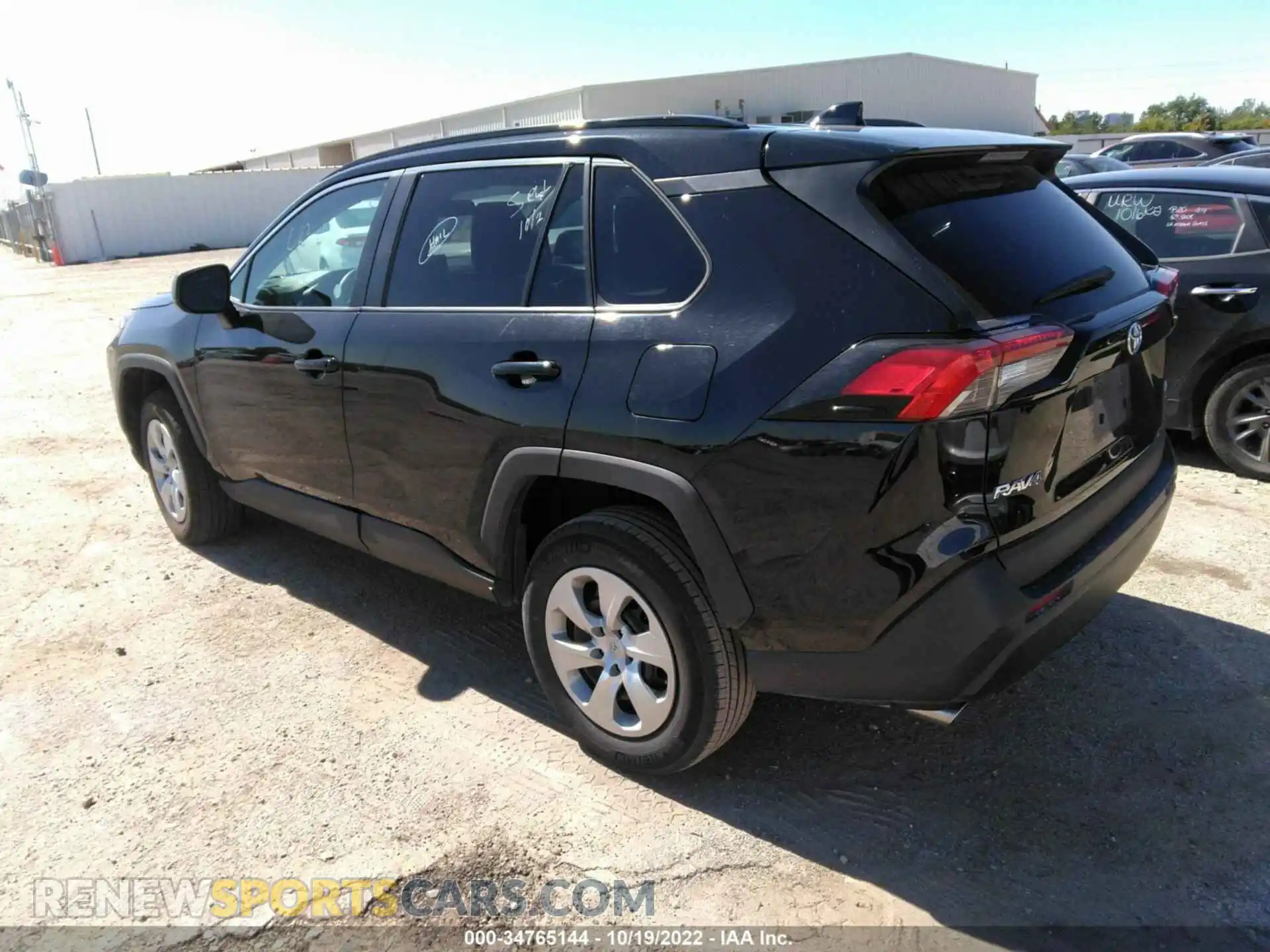 3 Photograph of a damaged car 2T3H1RFV9MW149466 TOYOTA RAV4 2021