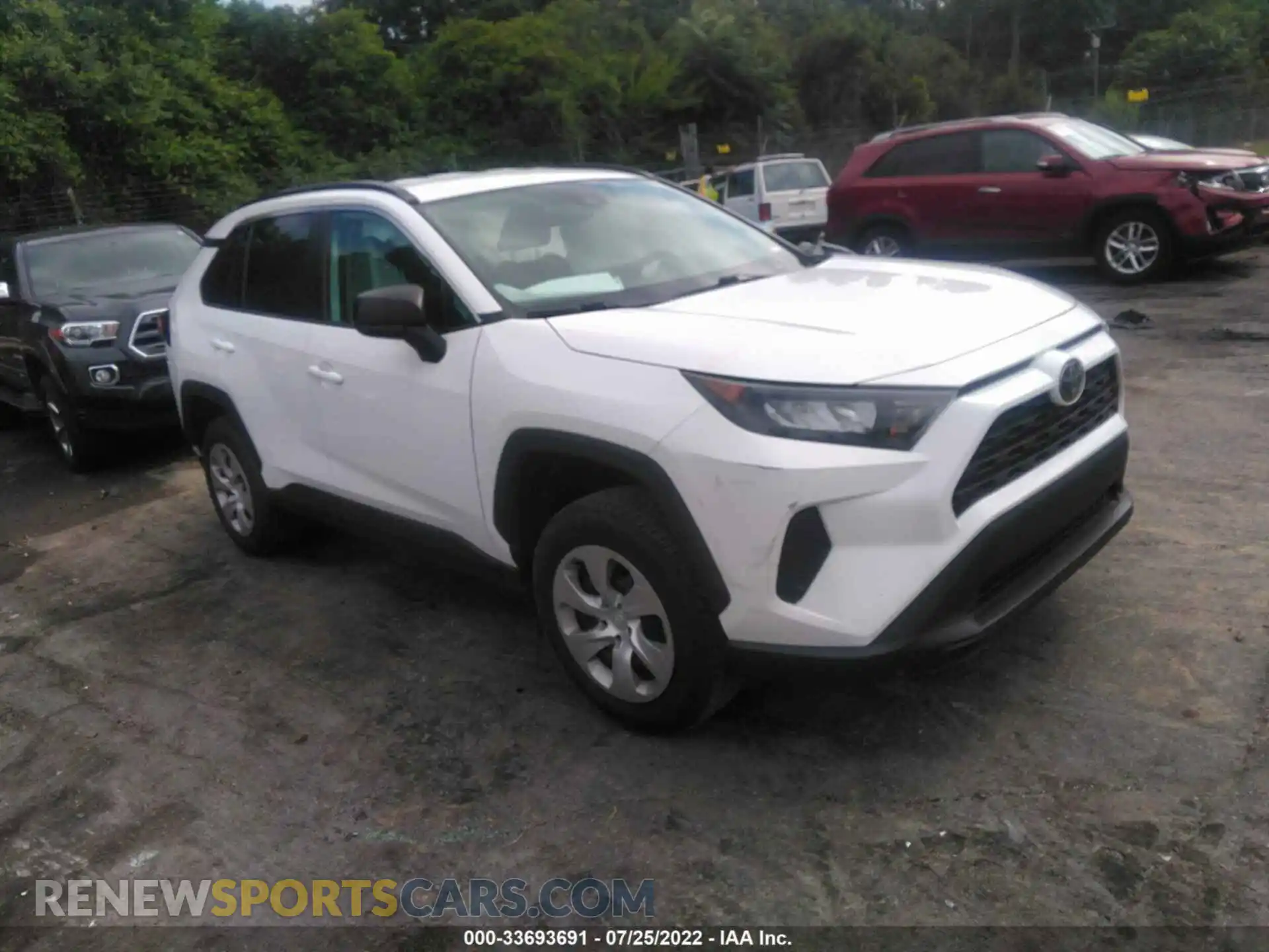 1 Photograph of a damaged car 2T3H1RFVXMC098450 TOYOTA RAV4 2021