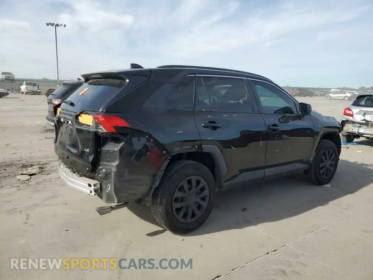 3 Photograph of a damaged car 2T3H1RFVXMC098593 TOYOTA RAV4 2021