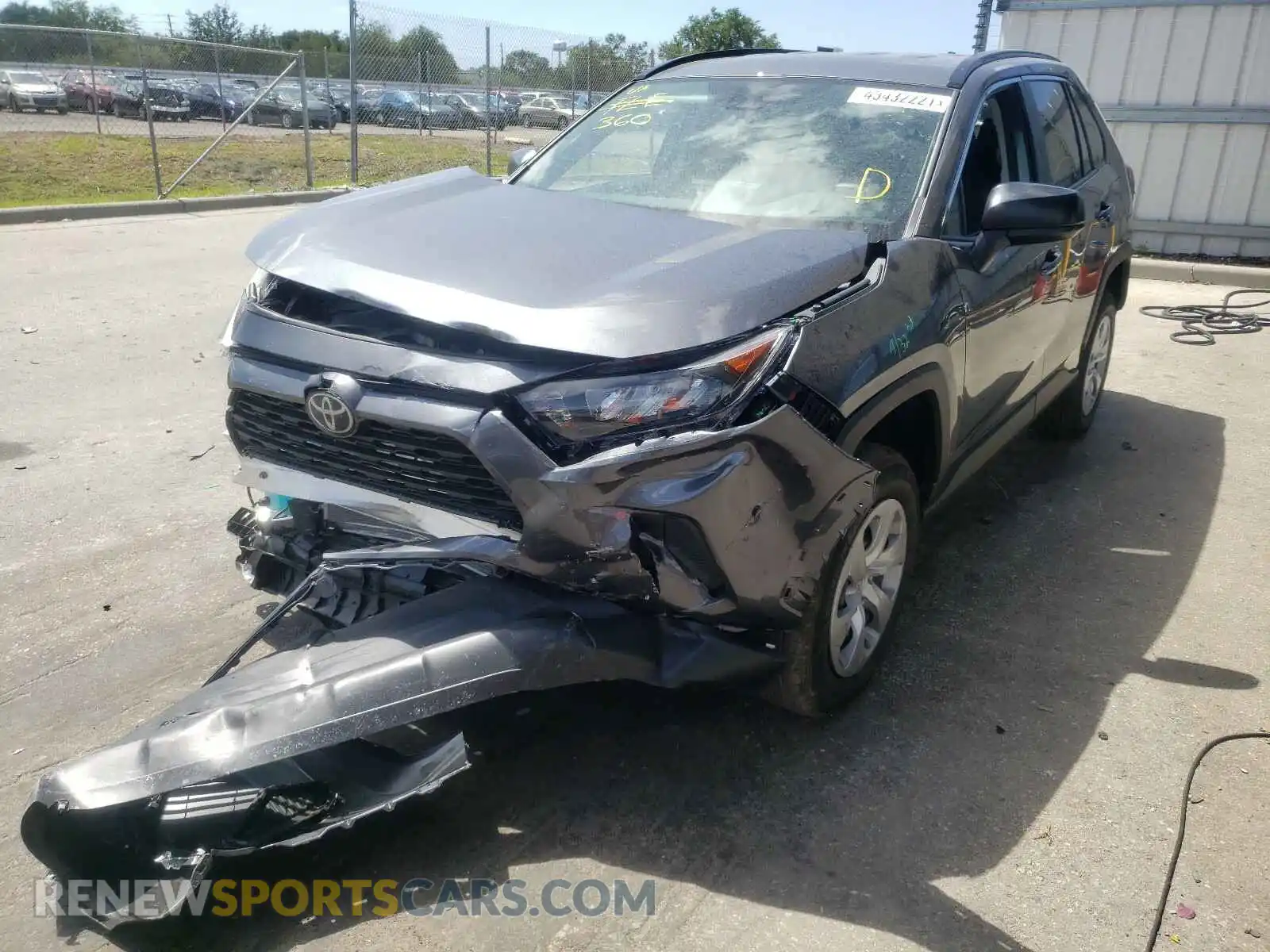 2 fotografías del automóvil dañado 2T3H1RFVXMC121564 TOYOTA RAV4 2021