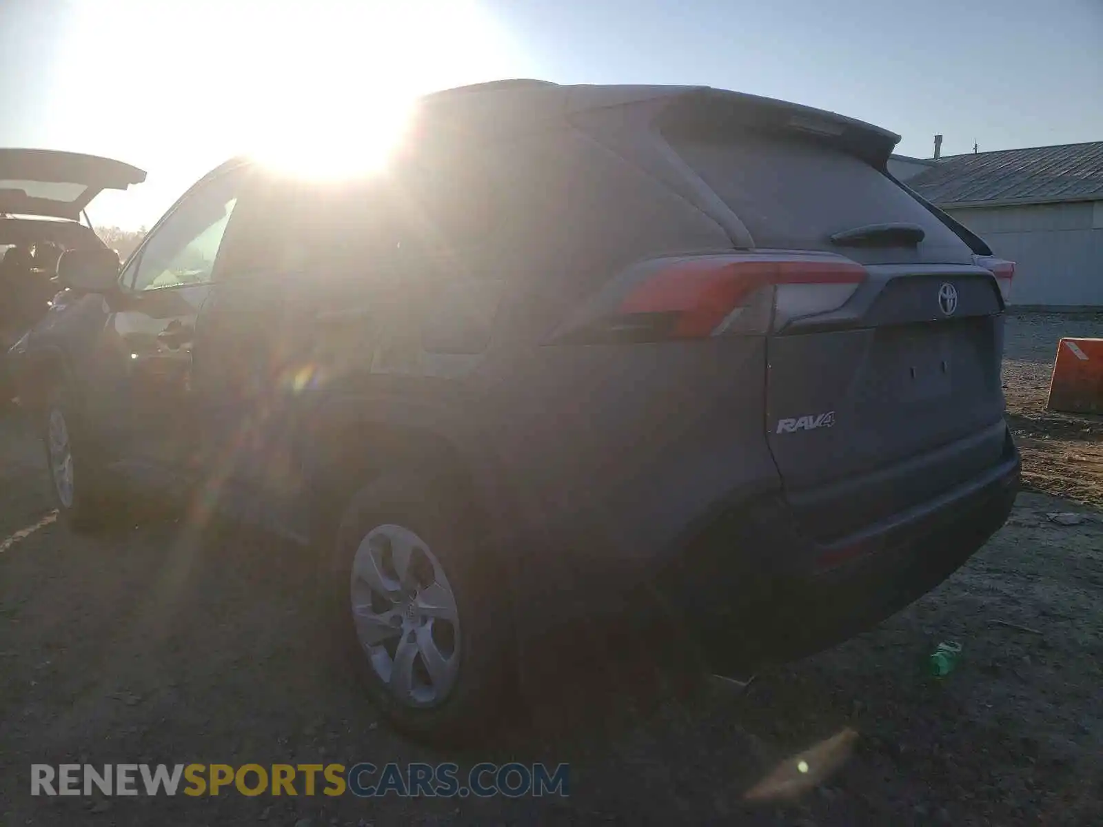 3 Photograph of a damaged car 2T3H1RFVXMC139983 TOYOTA RAV4 2021