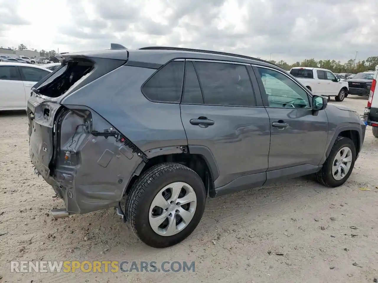 3 Photograph of a damaged car 2T3H1RFVXMC152023 TOYOTA RAV4 2021