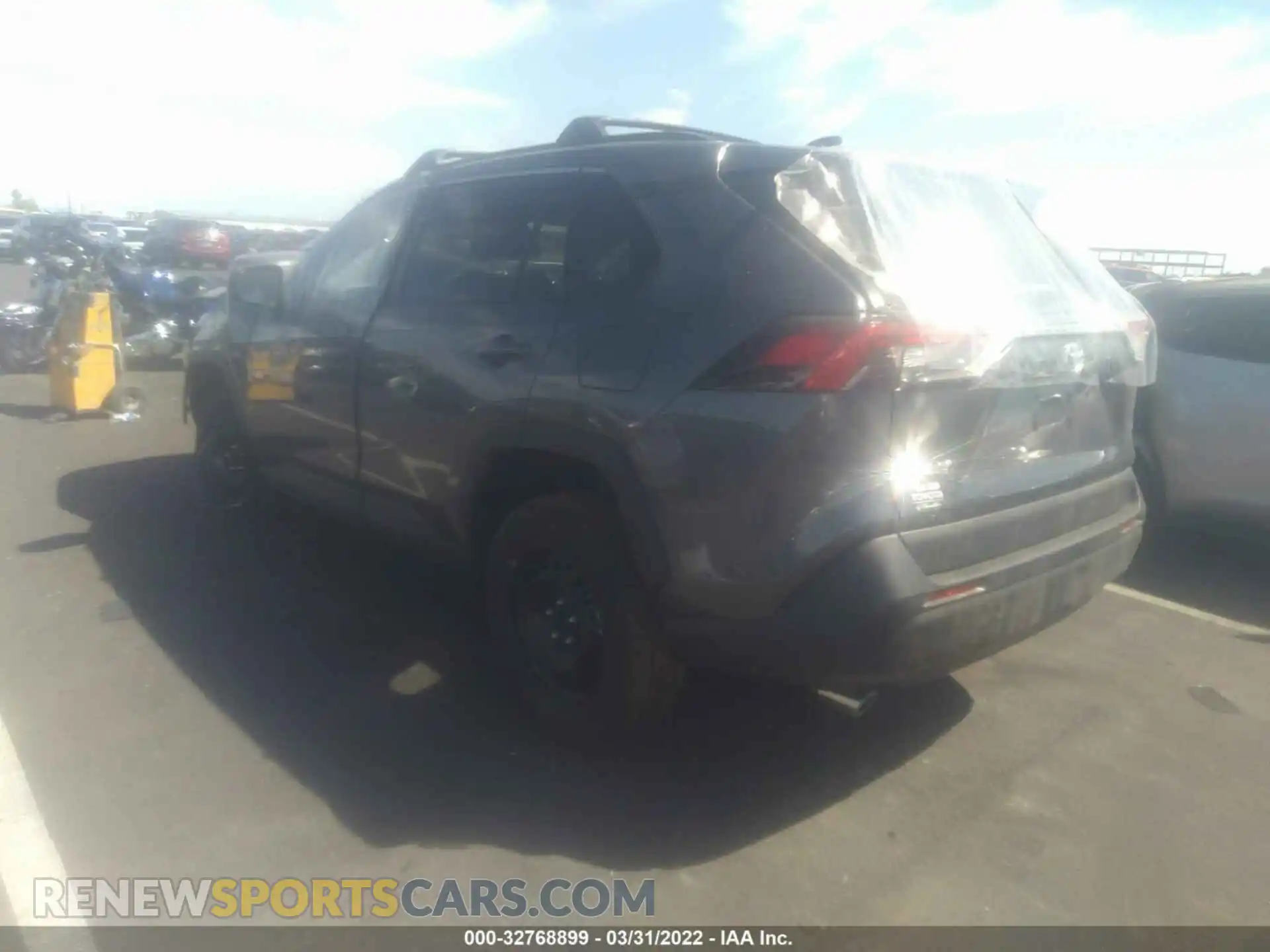 3 Photograph of a damaged car 2T3H1RFVXMC165757 TOYOTA RAV4 2021