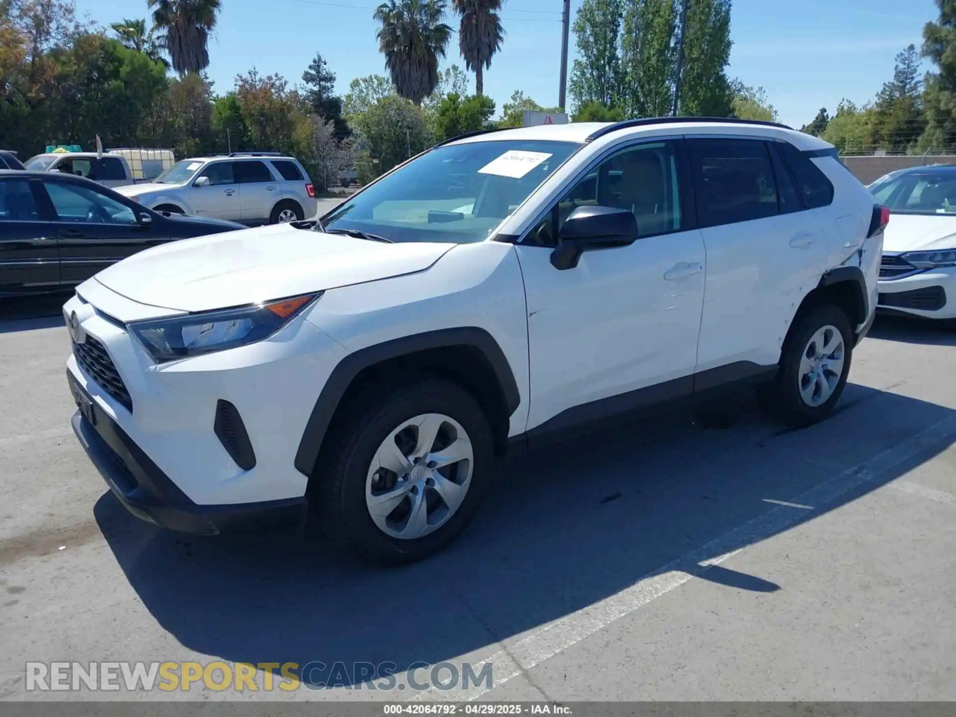 2 Photograph of a damaged car 2T3H1RFVXMC170800 TOYOTA RAV4 2021