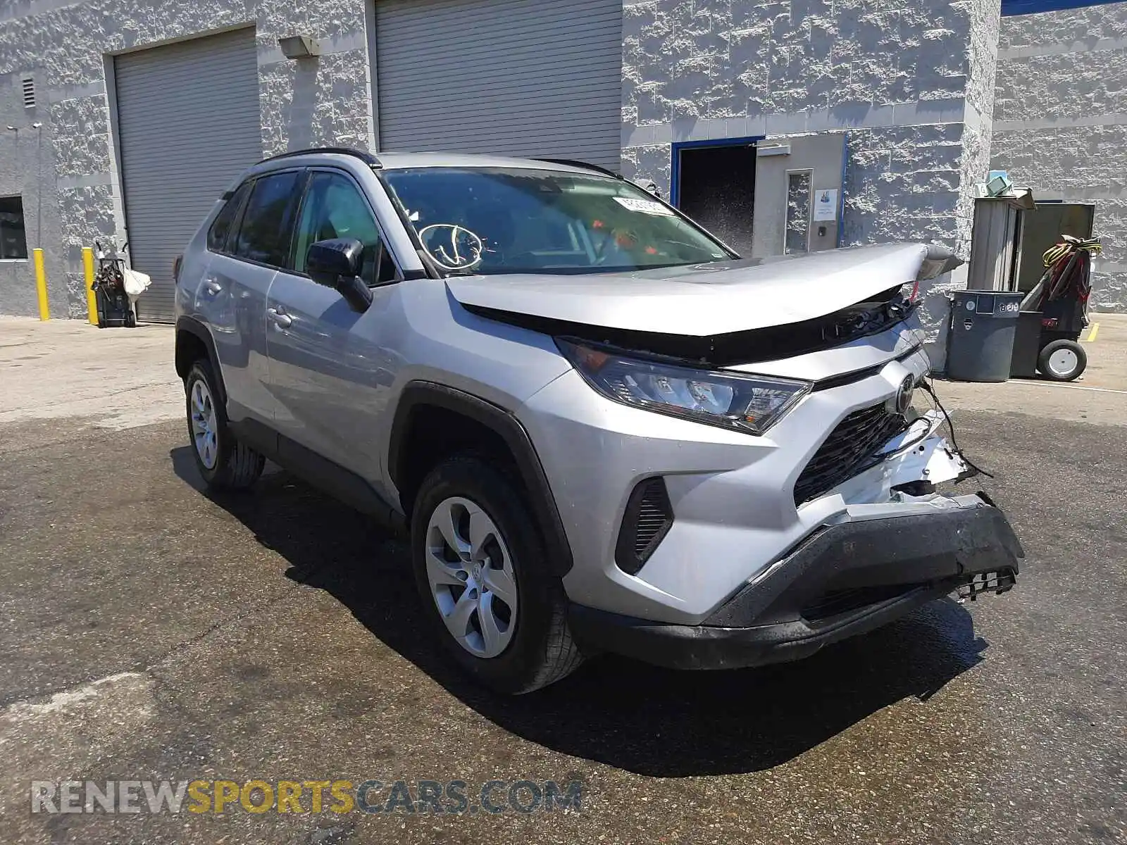 1 Photograph of a damaged car 2T3H1RFVXMW135673 TOYOTA RAV4 2021