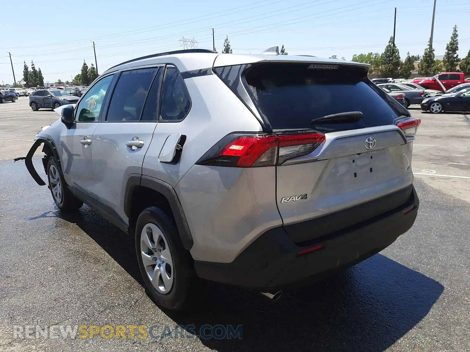3 Photograph of a damaged car 2T3H1RFVXMW135673 TOYOTA RAV4 2021