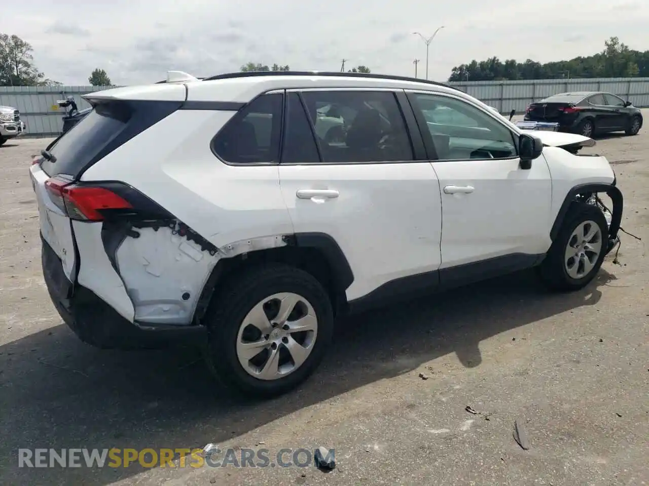 3 Photograph of a damaged car 2T3H1RFVXMW143840 TOYOTA RAV4 2021