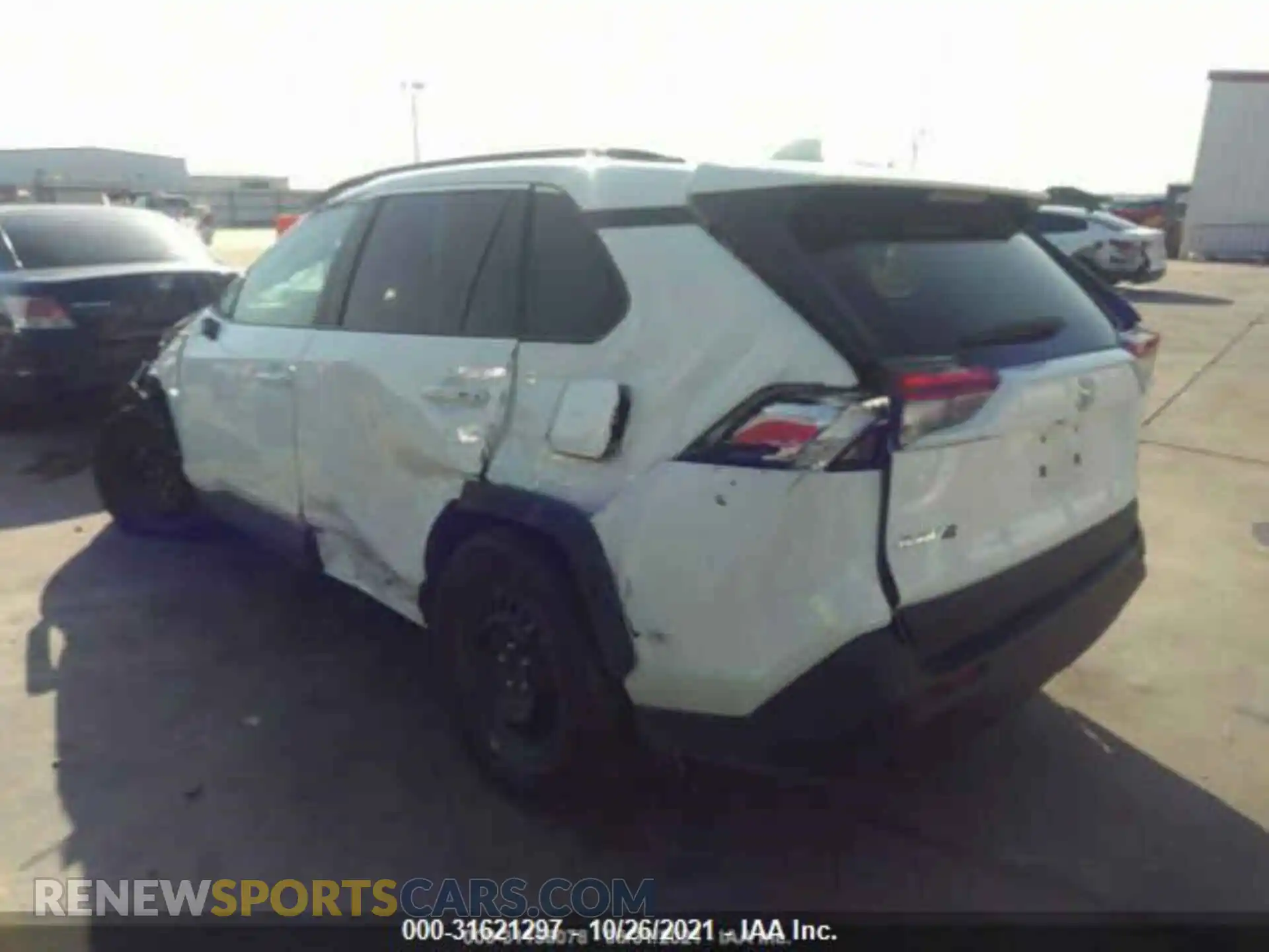 3 Photograph of a damaged car 2T3H1RFVXMW151128 TOYOTA RAV4 2021