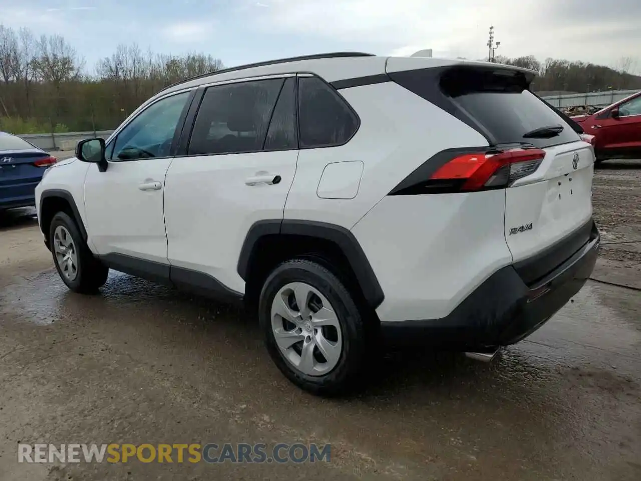2 Photograph of a damaged car 2T3H1RFVXMW152828 TOYOTA RAV4 2021