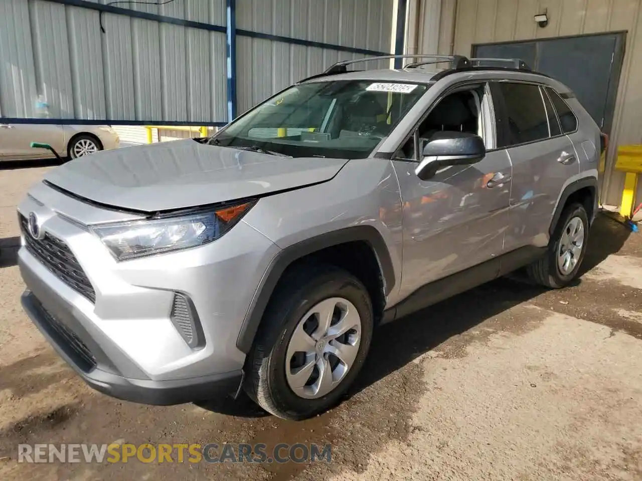 1 Photograph of a damaged car 2T3H1RFVXMW170021 TOYOTA RAV4 2021