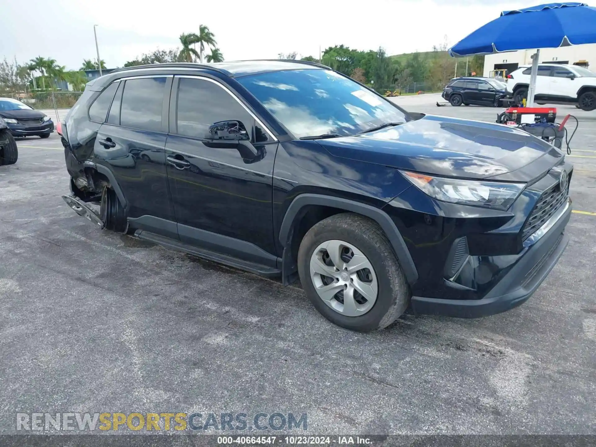 1 Photograph of a damaged car 2T3H1RFVXMW182248 TOYOTA RAV4 2021