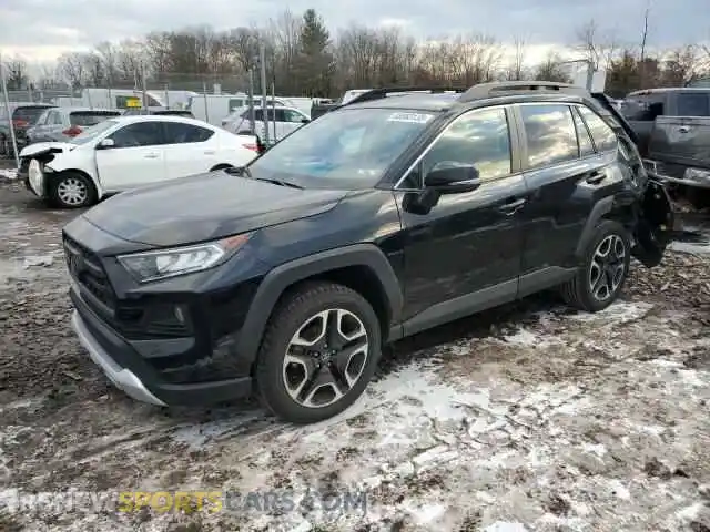 1 Photograph of a damaged car 2T3J1RFV3MW161789 TOYOTA RAV4 2021