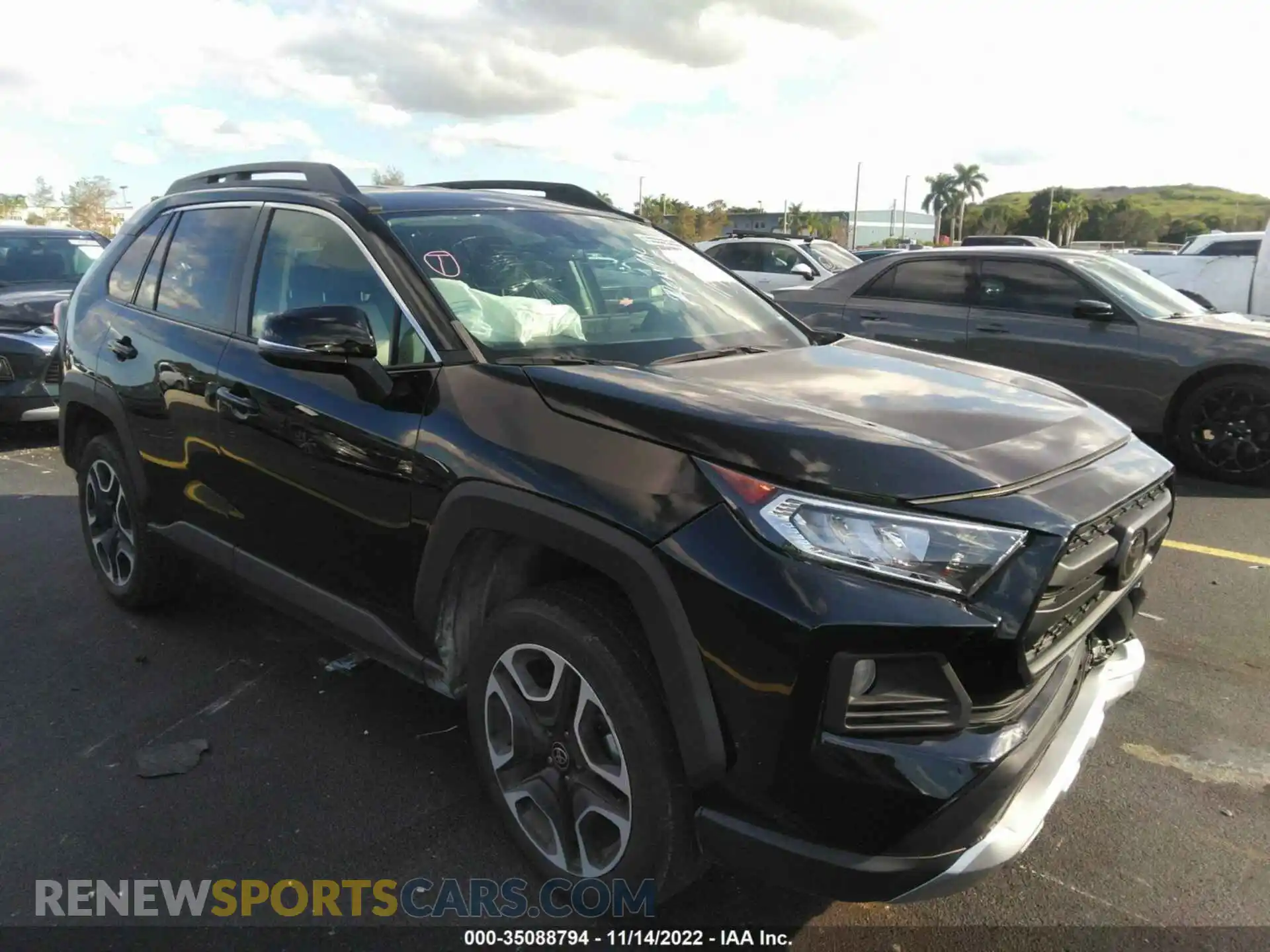 1 Photograph of a damaged car 2T3J1RFV3MW178706 TOYOTA RAV4 2021