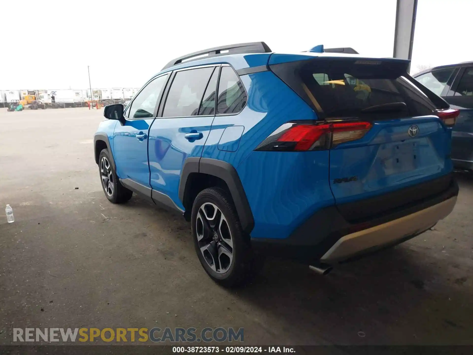 3 Photograph of a damaged car 2T3J1RFV3MW247409 TOYOTA RAV4 2021