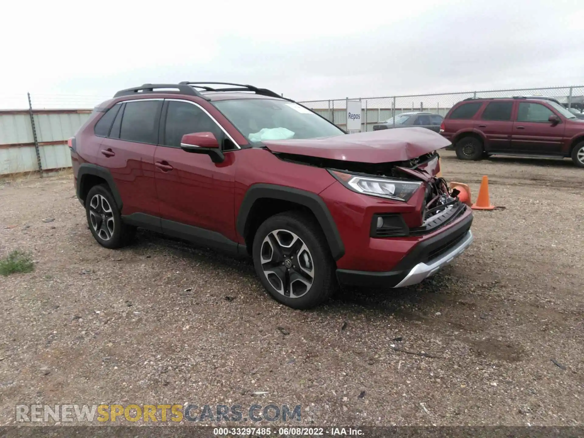 1 Photograph of a damaged car 2T3J1RFV4MW226522 TOYOTA RAV4 2021