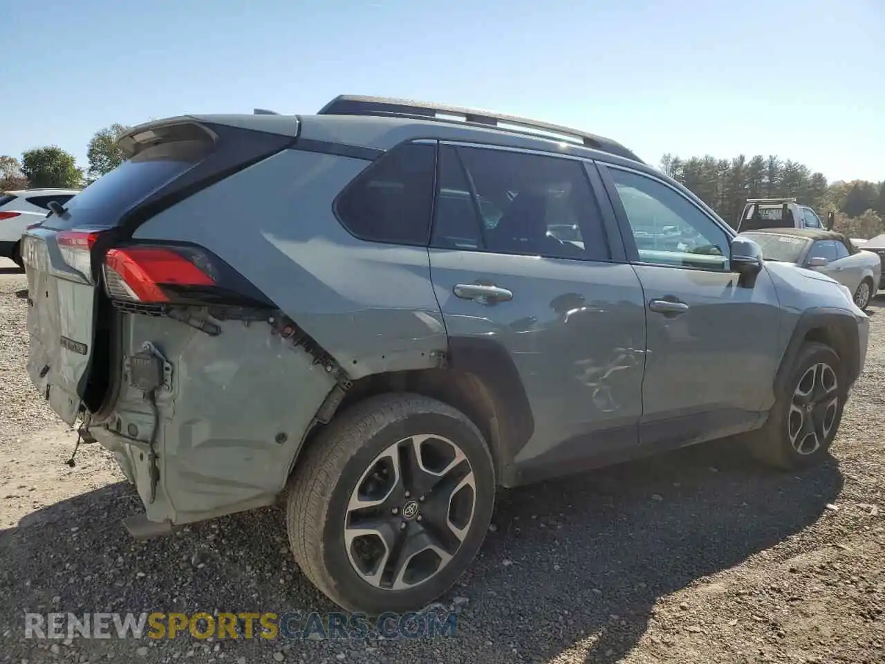 3 Photograph of a damaged car 2T3J1RFV8MW172755 TOYOTA RAV4 2021