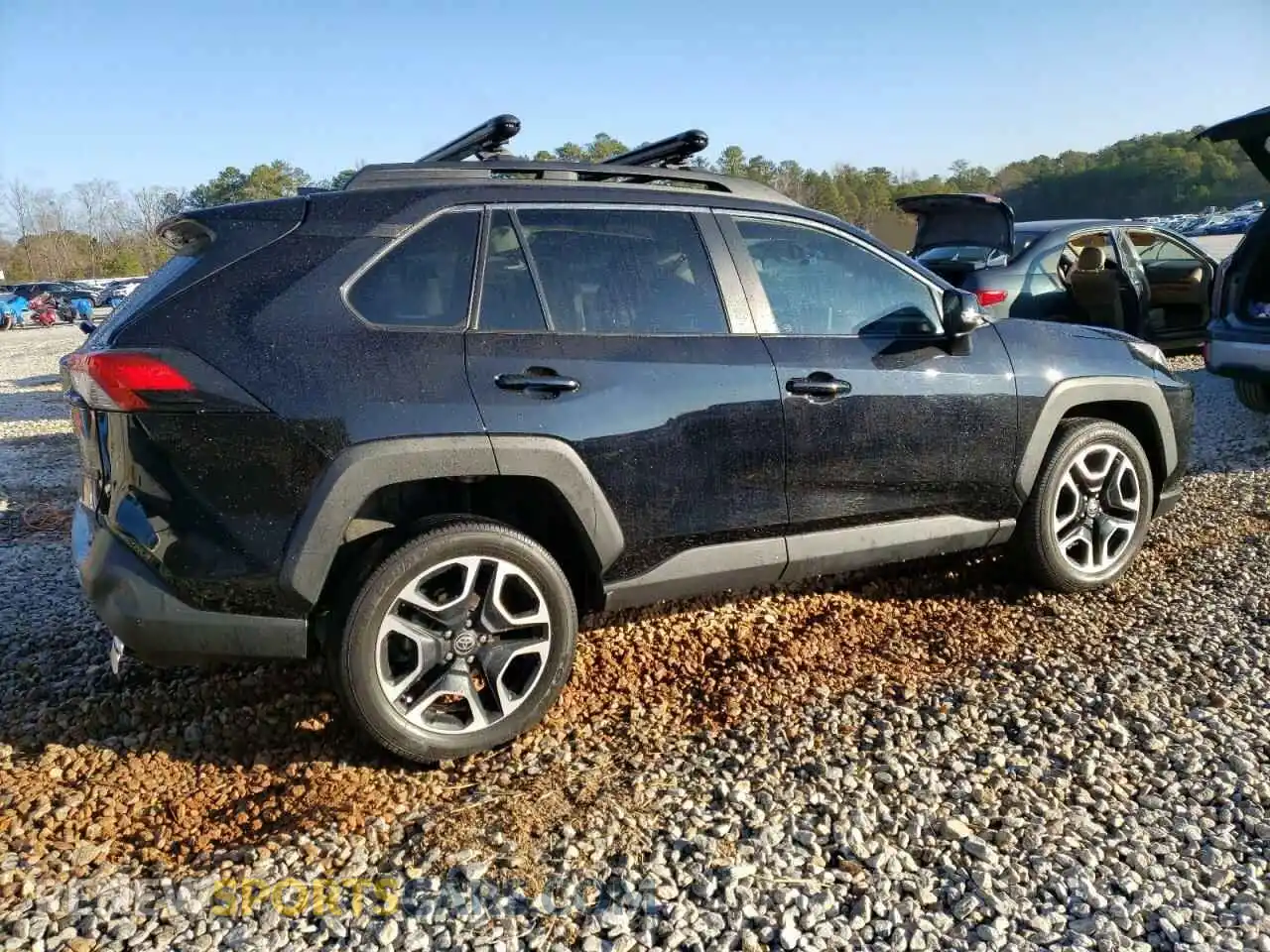 3 Photograph of a damaged car 2T3J1RFV8MW183206 TOYOTA RAV4 2021