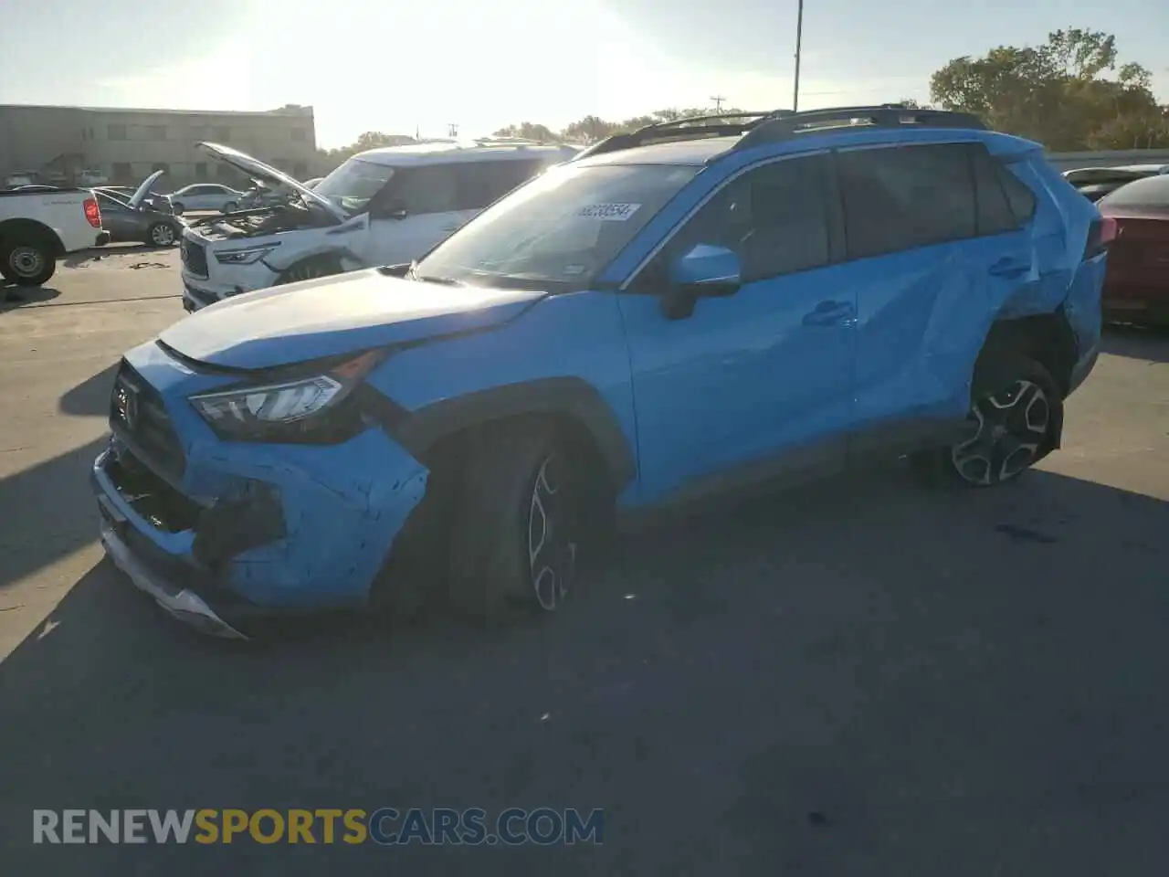 1 Photograph of a damaged car 2T3J1RFV8MW247485 TOYOTA RAV4 2021