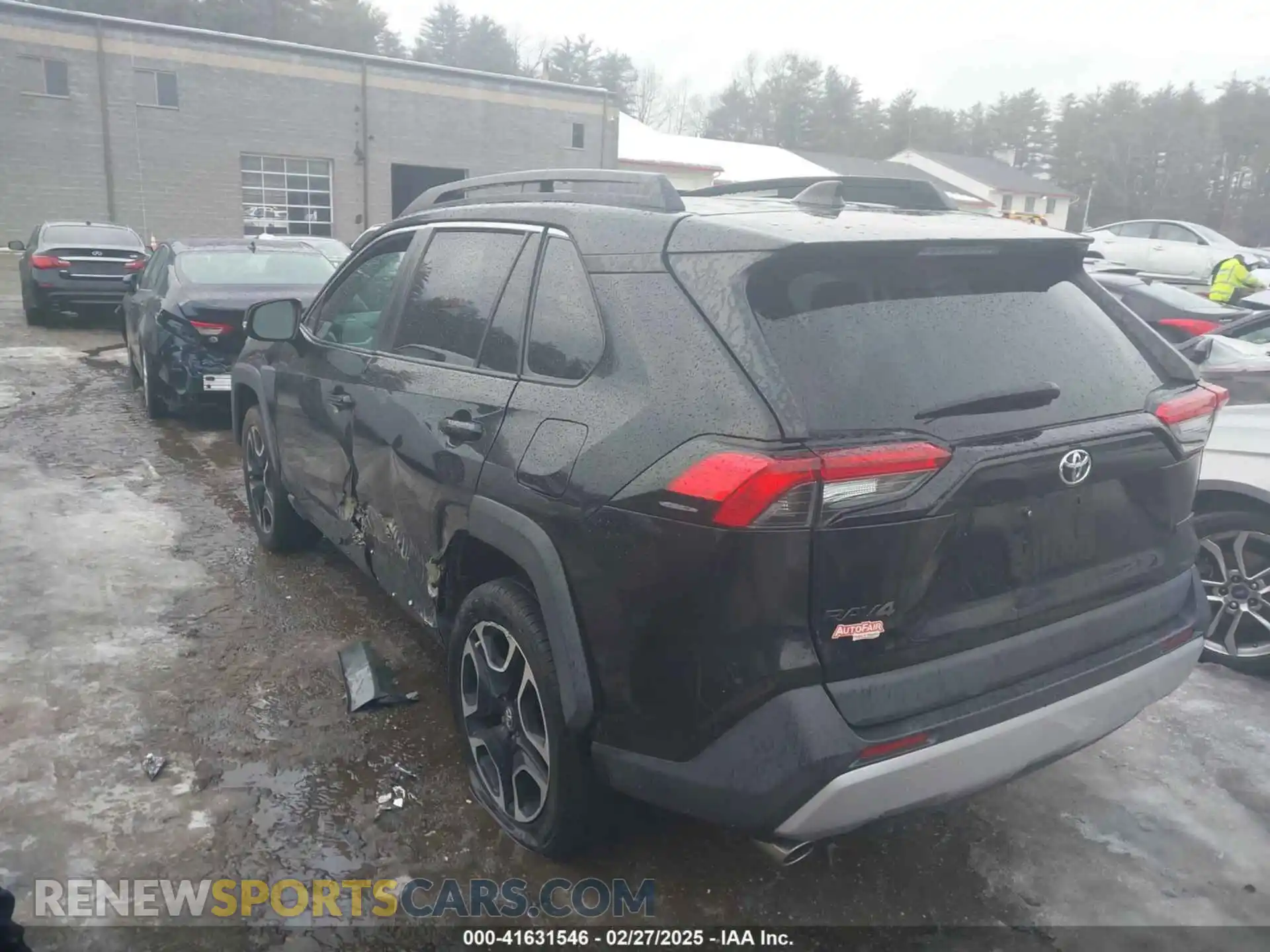 3 Photograph of a damaged car 2T3J1RFV9MW155379 TOYOTA RAV4 2021