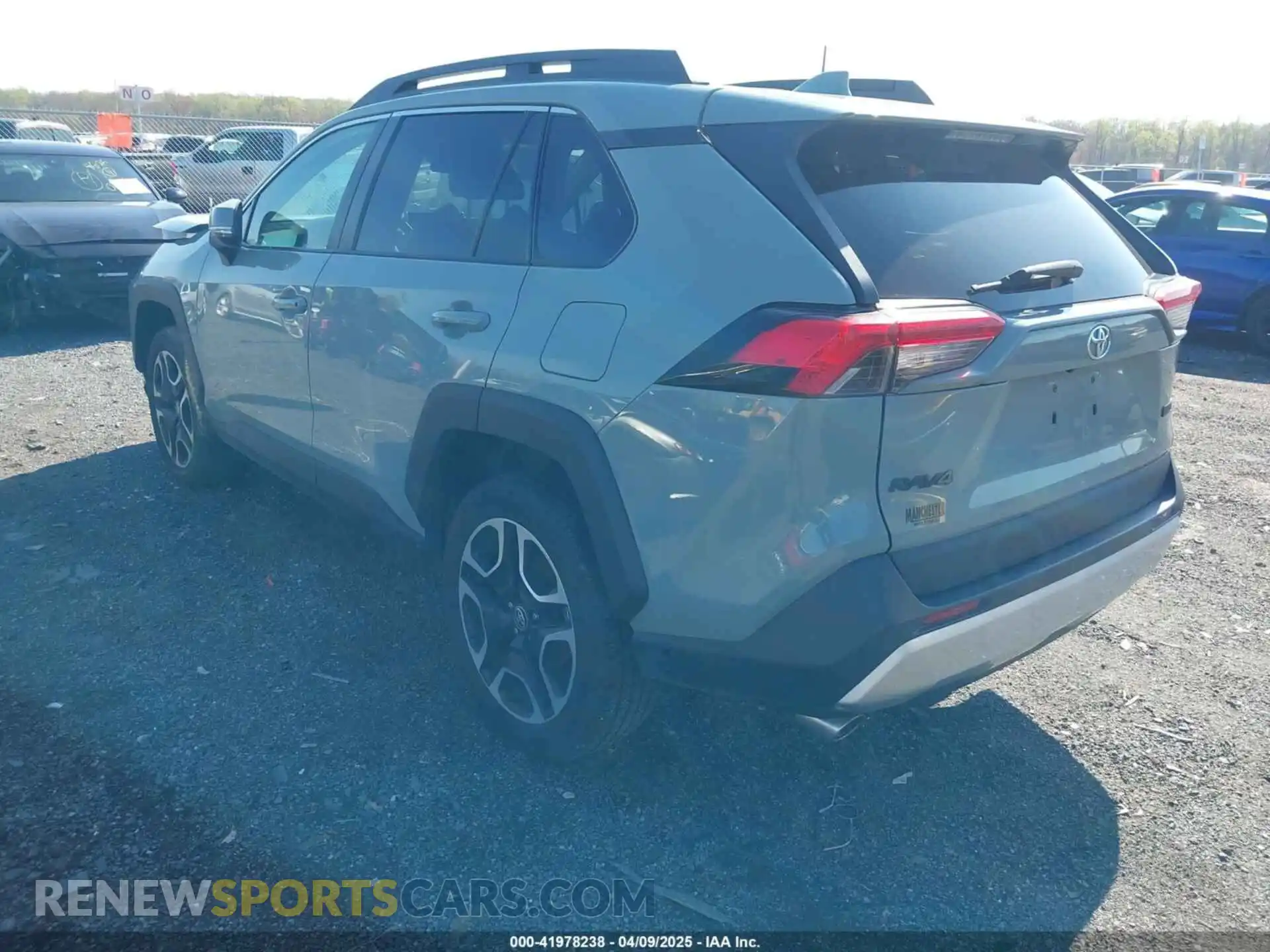 3 Photograph of a damaged car 2T3J1RFVXMW220661 TOYOTA RAV4 2021