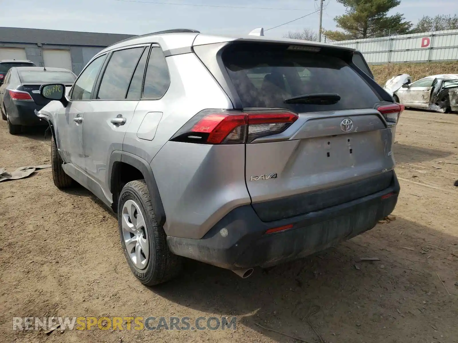 3 Photograph of a damaged car 2T3K1RFV0MC091335 TOYOTA RAV4 2021