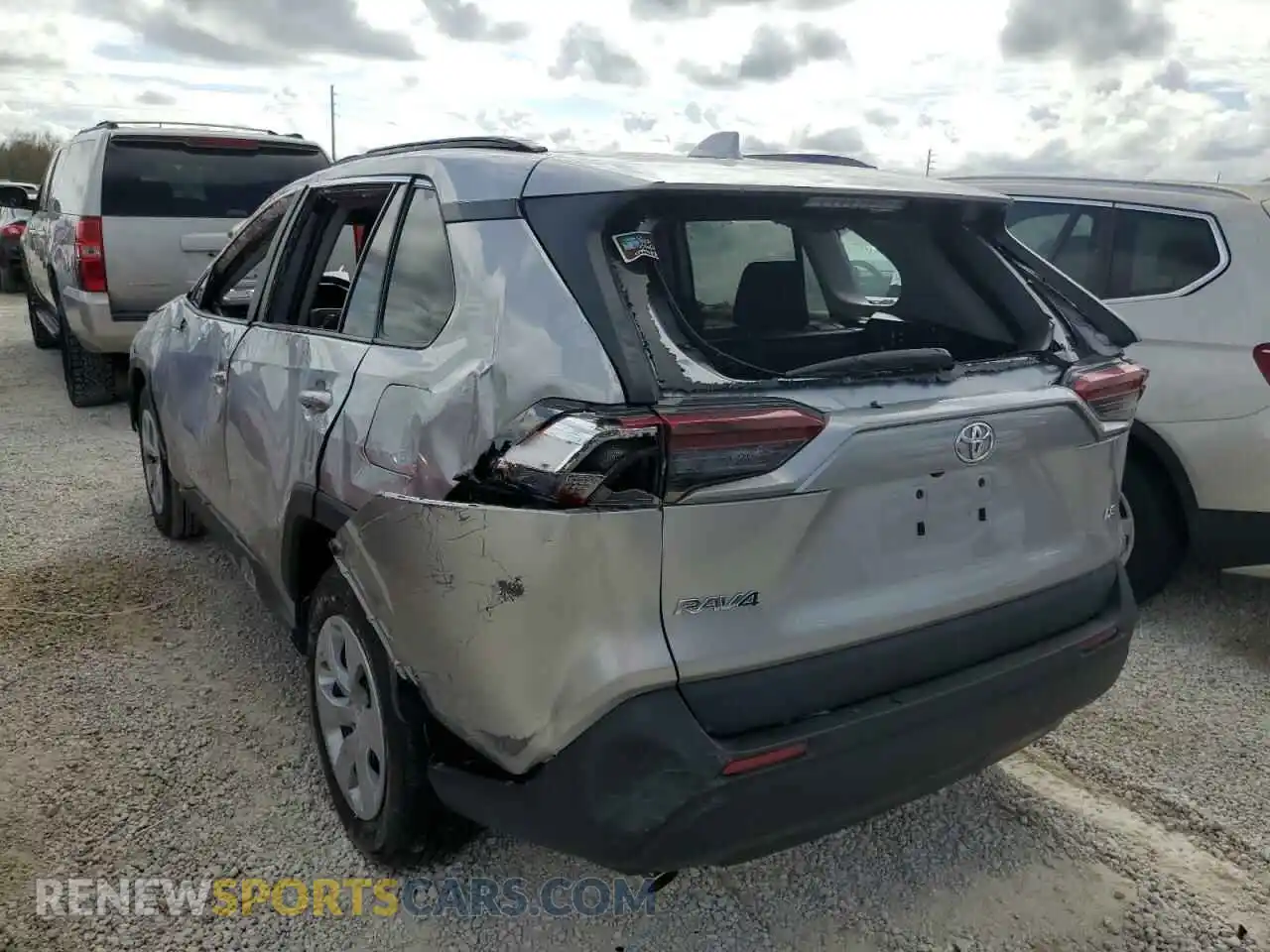 3 Photograph of a damaged car 2T3K1RFV1MC091537 TOYOTA RAV4 2021