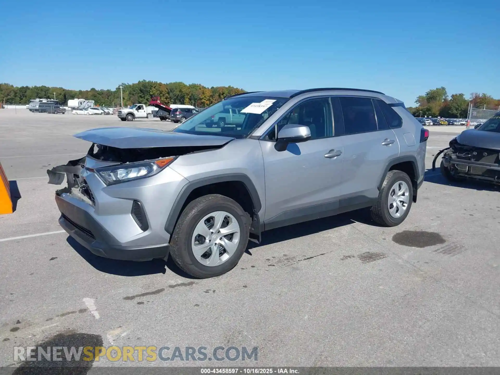 2 Фотография поврежденного автомобиля 2T3K1RFV1MC153440 TOYOTA RAV4 2021