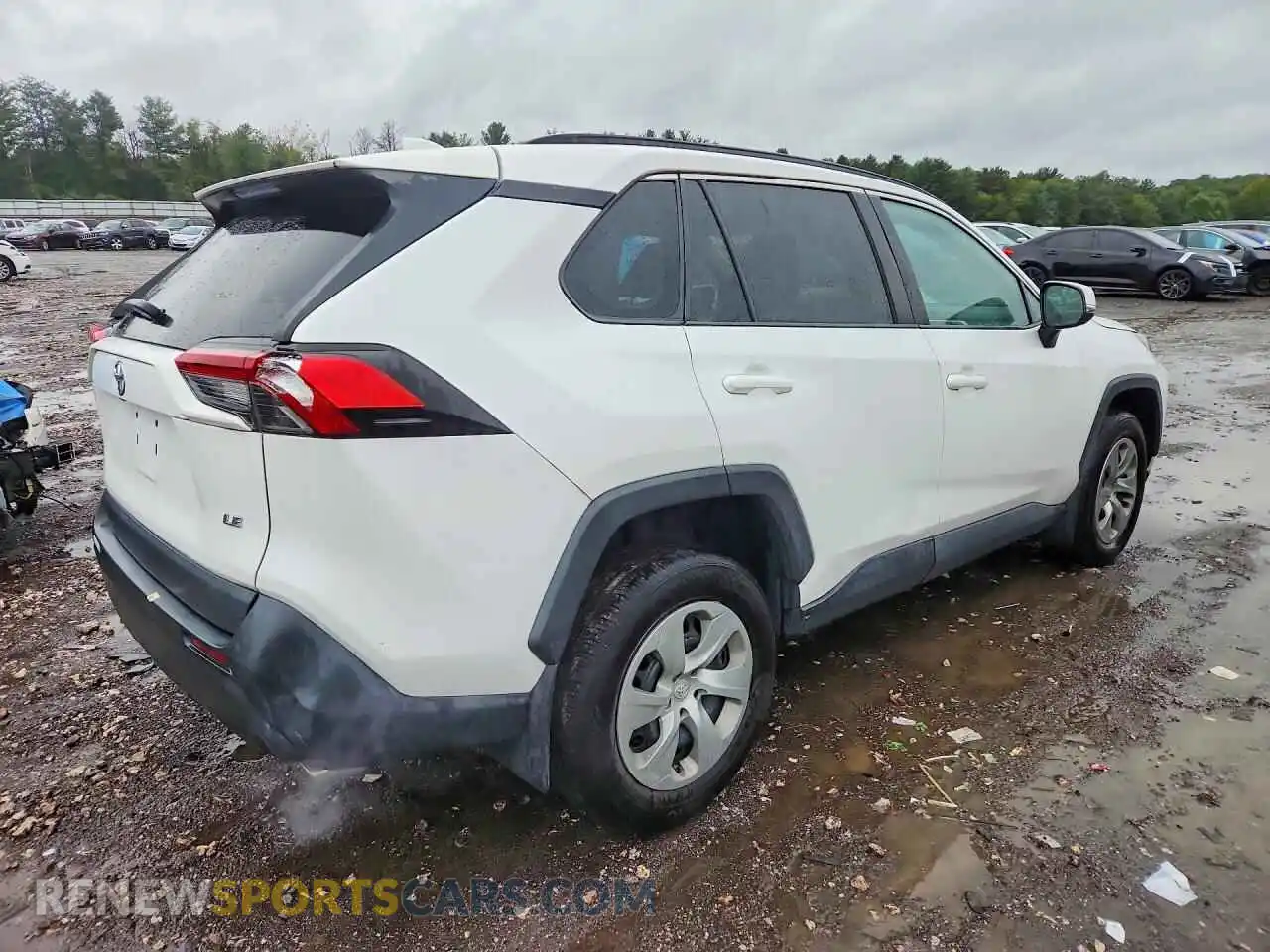 3 Photograph of a damaged car 2T3K1RFV2MC089182 TOYOTA RAV4 2021