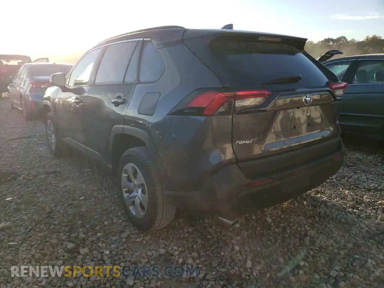 3 Photograph of a damaged car 2T3K1RFV5MC172850 TOYOTA RAV4 2021