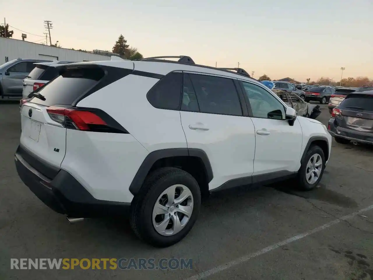 3 Photograph of a damaged car 2T3K1RFV6MC102502 TOYOTA RAV4 2021